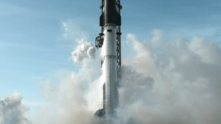SpaceX suddenly aborts second Starship V3 launch after ignition
